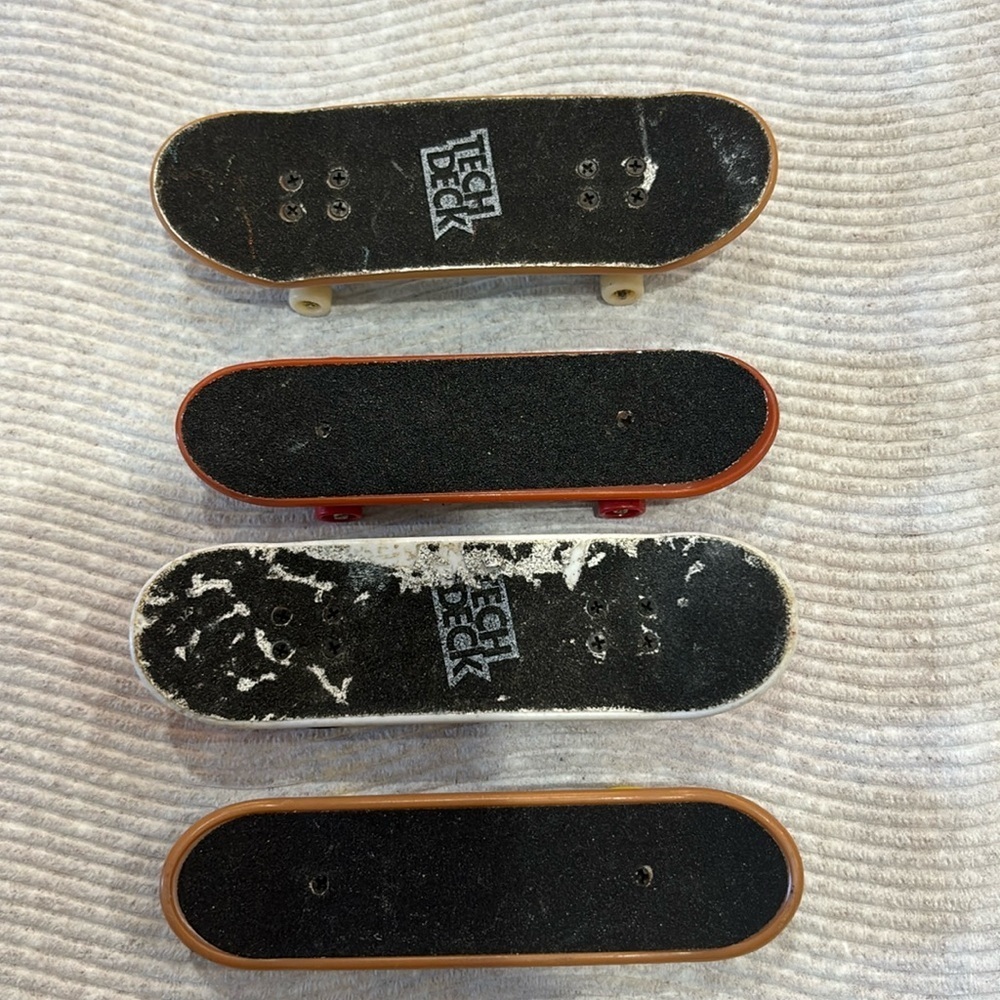 Kids finger tech deck skateboards